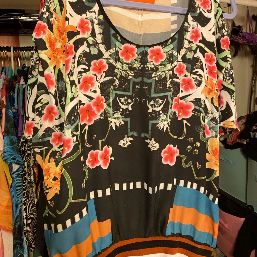 EUC Clover Canyon cold shoulder top | L